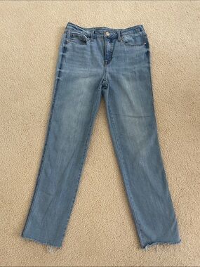 Seven7 Light Wash Weekend Easy Fit Boyfriend Jeans with frayed Hem